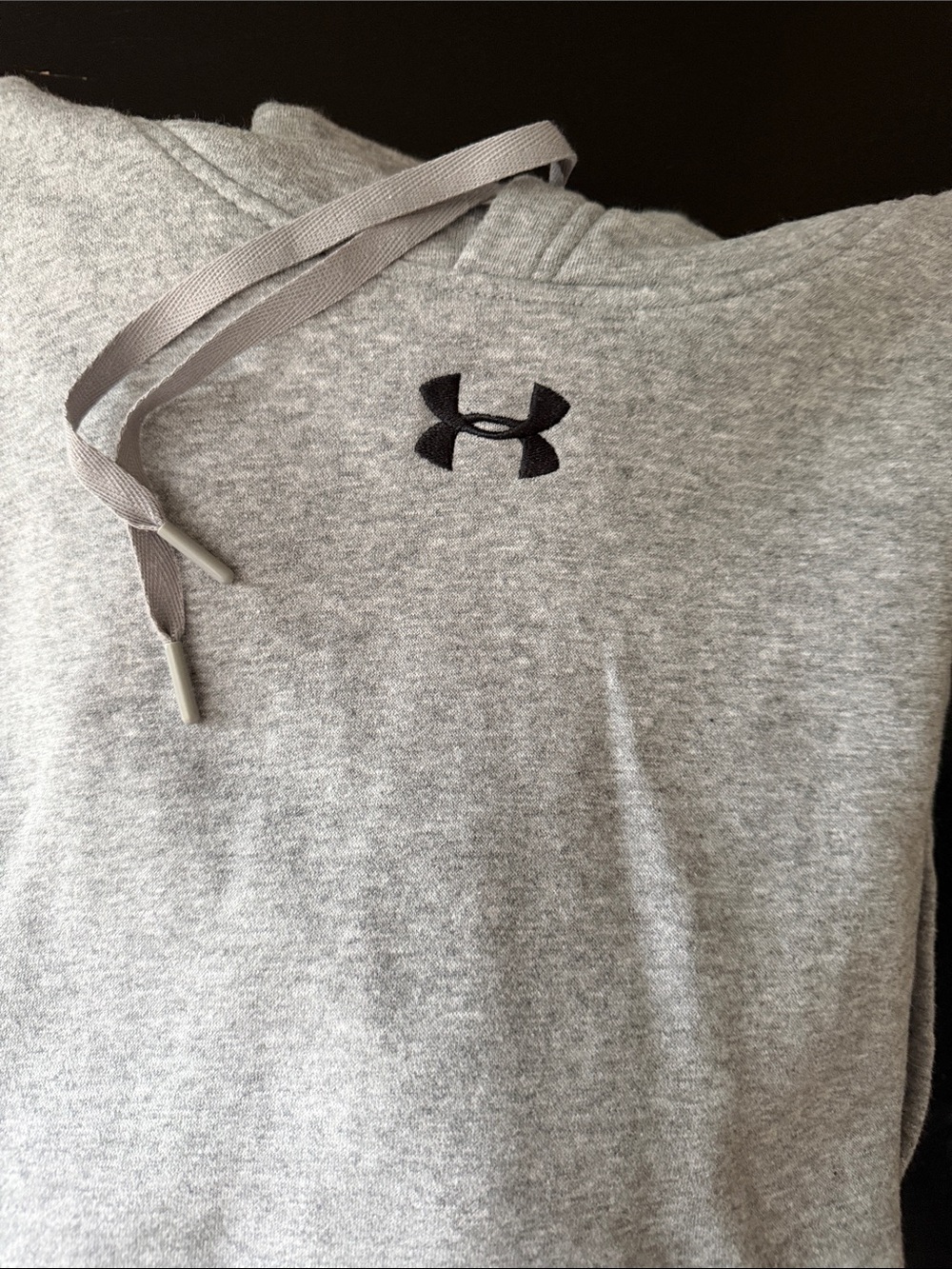 Under Armour Mens Light Gray Pullover Hoodie with Black Logo
